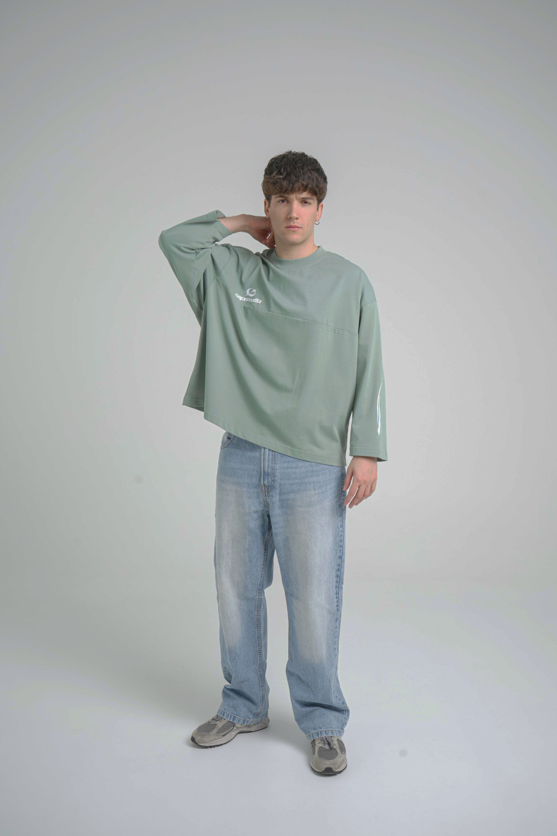 Longsleeve Verde BAJAMAR SS26 — modelo femenino SS26
