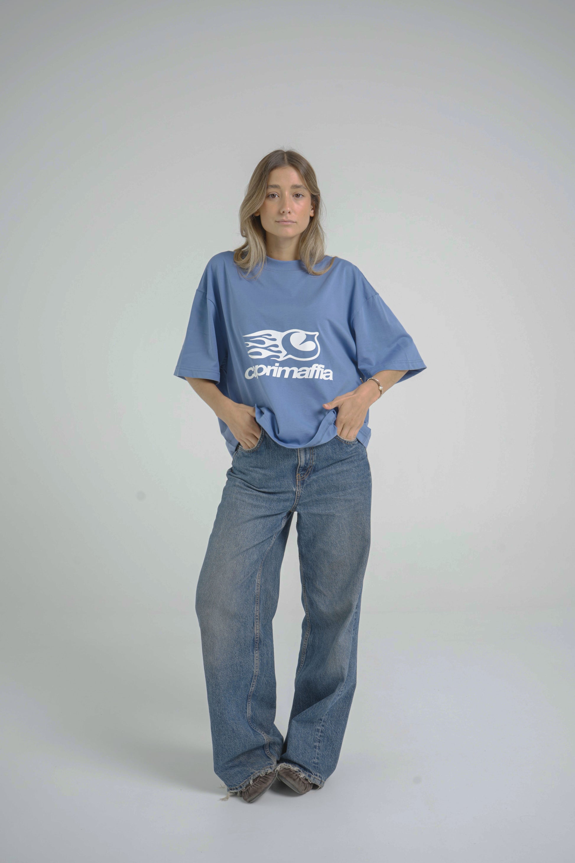 Camiseta Celeste Oversized BAJAMAR SS26 — detalle BAJAMAR SS26