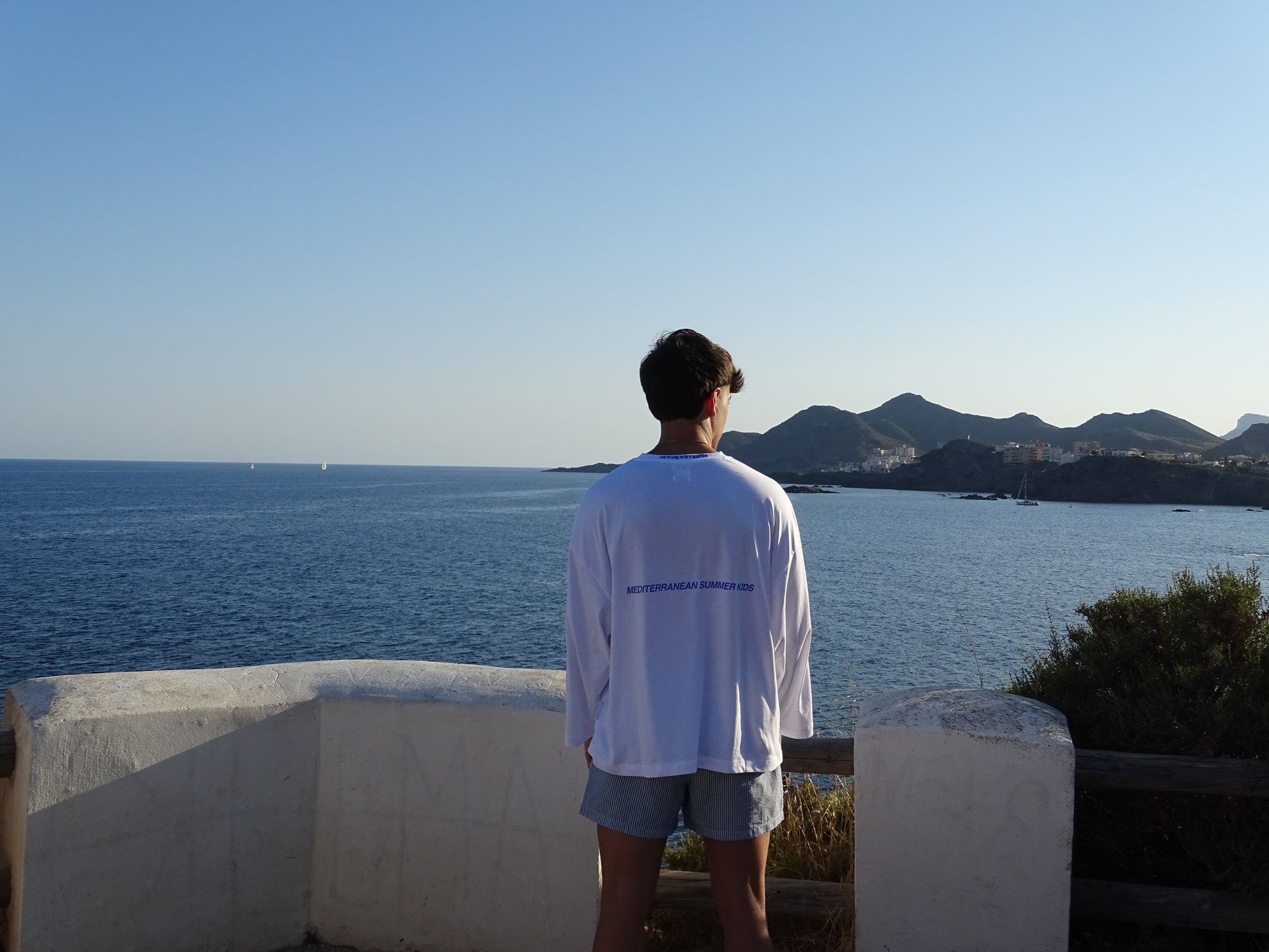 SUMMER KIDS WHITE LONGSLEEVE