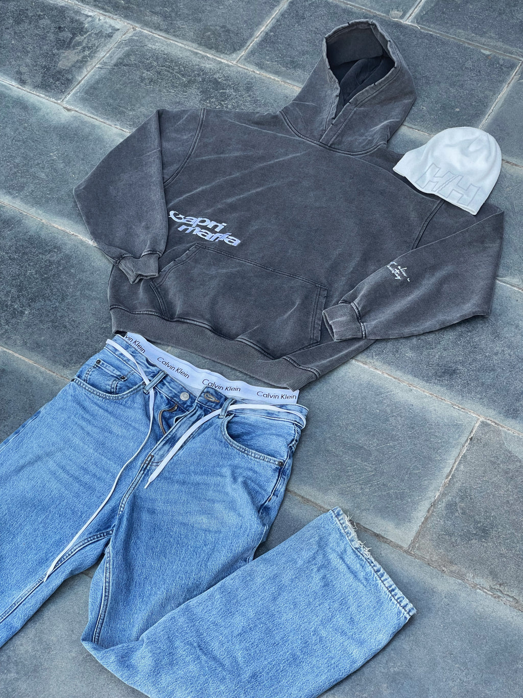 CARBON GRAY ICON HOODIE